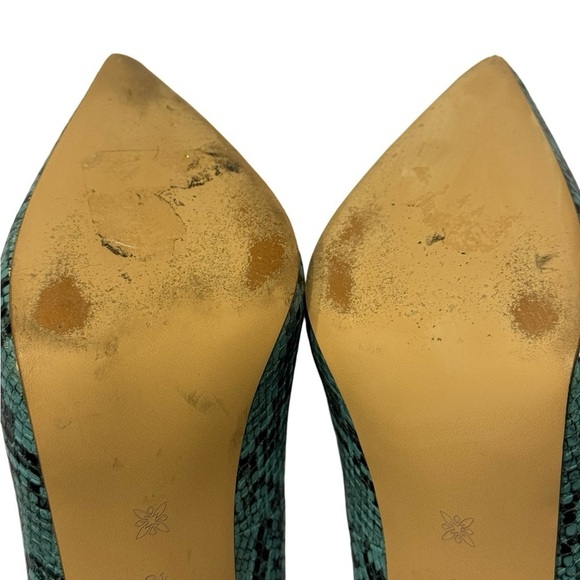 BCBGeneration Skie Pointy Toe Faux Snake Skin Blue/Green and Black Pumps Sz 8.5 - Picture 8 of 14
